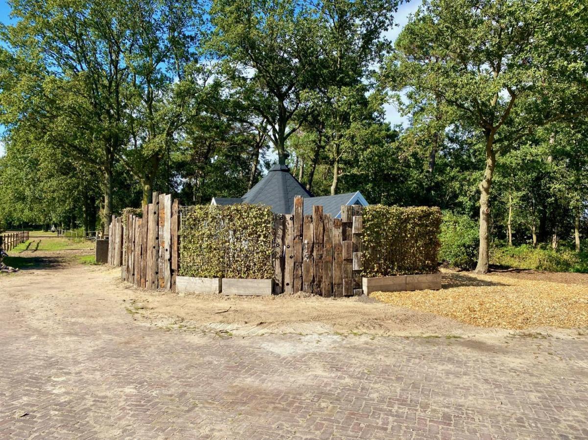 Luxe Finse Kota Met Jacuzzi En Saunabarrel De Zandhoef Eersel Exterior photo